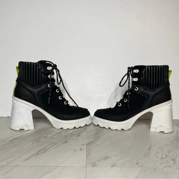 Sorel Brex Cozy Lace Up Heeled Boot 7