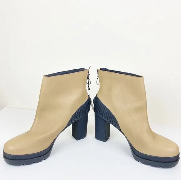 Sorel Dacie Leather Waterproof Lugged Chunky Block Heel Ankle Boots