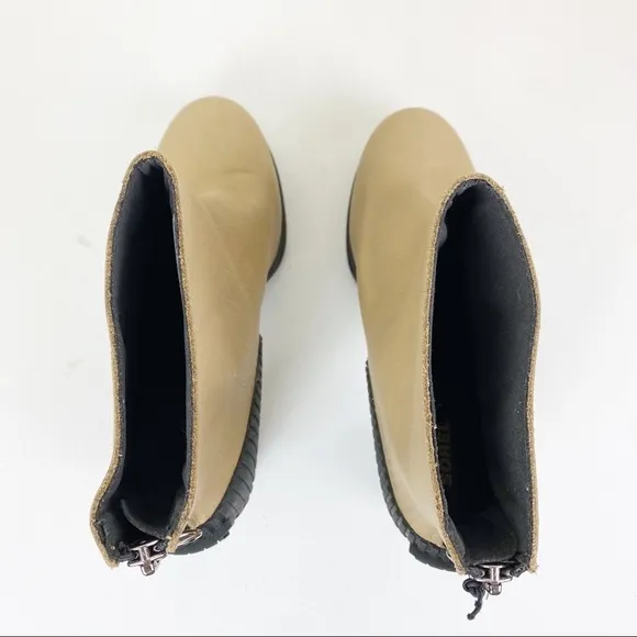 Sorel Dacie Leather Waterproof Lugged Chunky Block Heel Ankle Boots