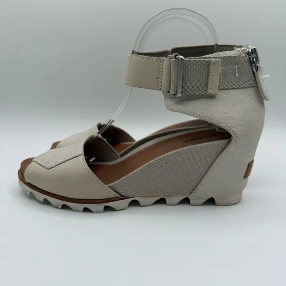Sorel Joanie || Ankle Strap Genuine Leather Wedge Lug Sole Sandals Size 9