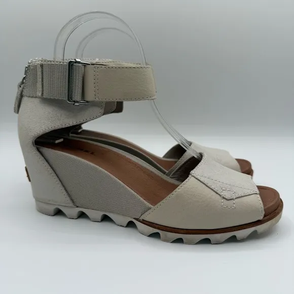 Sorel Joanie || Ankle Strap Genuine Leather Wedge Lug Sole Sandals Size 9