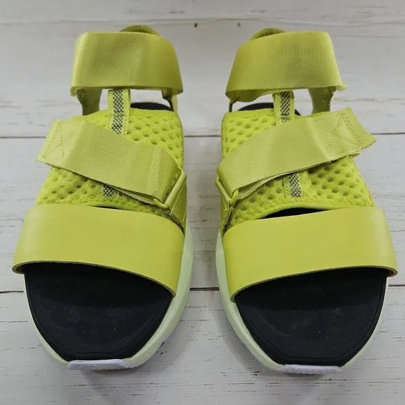 Sorel Kinetic Impact Strappy Sandals Womens 9.5 Green Yellow Adjust NL4695-700