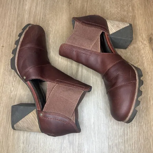 Sorel Womens 8 Red Addington Sandals Leather 2.75&quot; Heel Cut Out Shoes NL2423-29