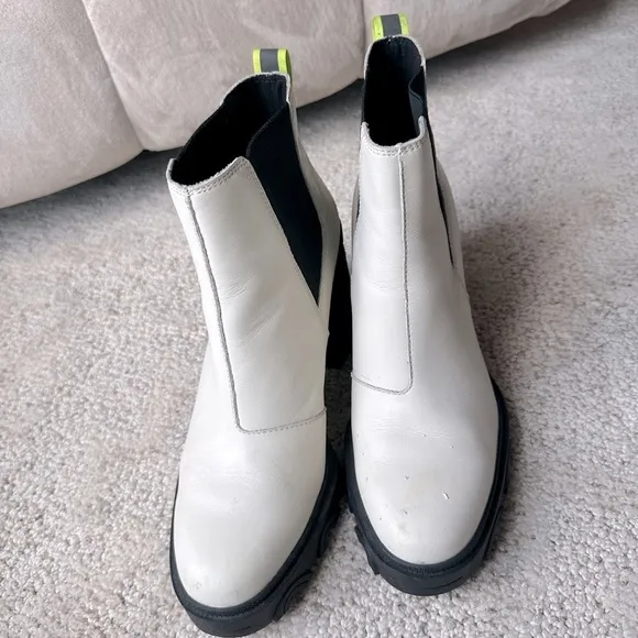 Sorel Women's‎ Brex Heeled Chelsea Boot Size 10 Black Cream Lime Green