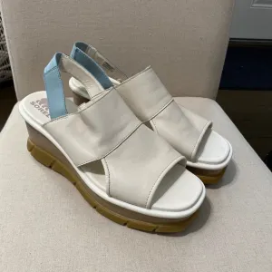 SOREL womens Joanie III slingback wedge sandals size 10