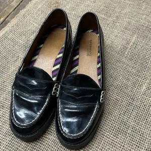 Sperry Black Patent Windsor Lug Sole Penny Loafer 6.5