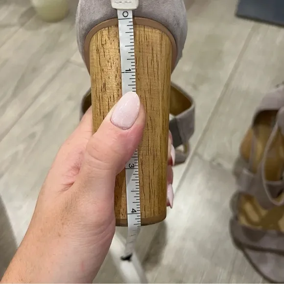 SPLENDID Women’s Grey Jara Dress Sandals