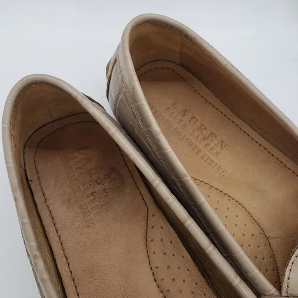 SPLIT SIZE Lauren Ralph Lauren Carley Embossed Loafers Leather Sandstone Tan
