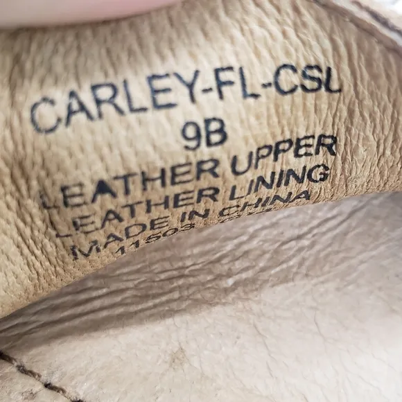 SPLIT SIZE Lauren Ralph Lauren Carley Embossed Loafers Leather Sandstone Tan