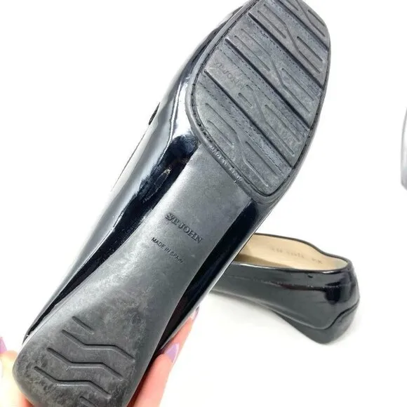 St John Pinch Pleat Patent Leather Driving Loafers w/ Gold Chain 8.5
