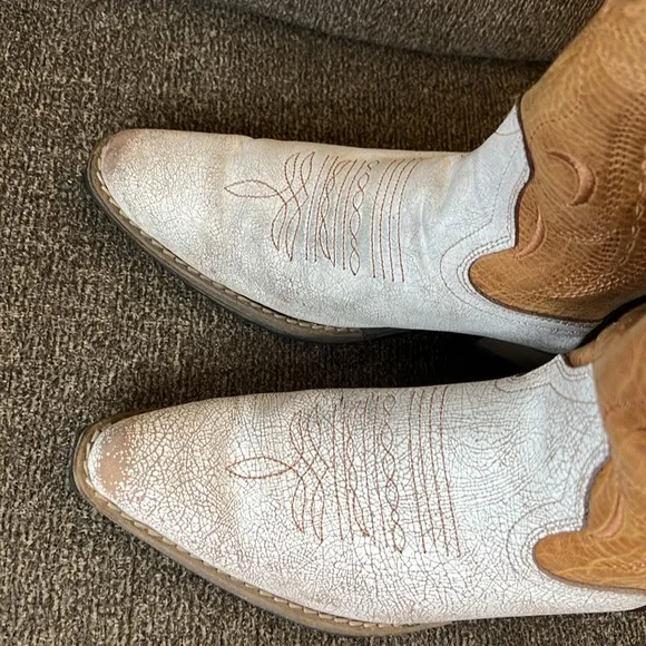 Sterling River Western Rodeo Leather Cowgirls Boots Tan And White Size 6