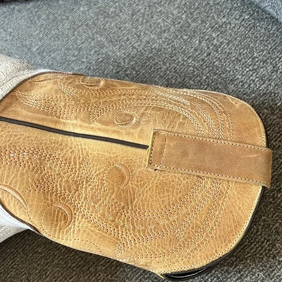 Sterling River Western Rodeo Leather Cowgirls Boots Tan And White Size 6