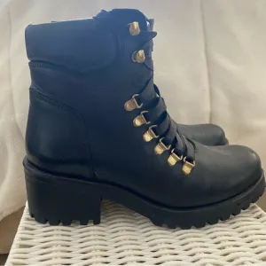 Steve Madden Galway Black Leather Women's Boots