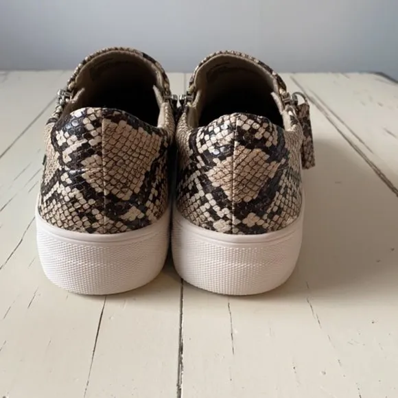 Steve Madden Glaammar Zip Platform Sneaker Snake Print Size 7