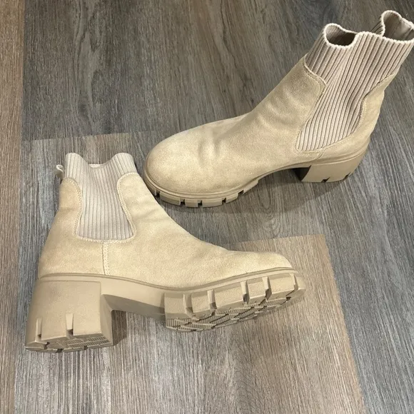 Steve Madden Hutch Boots Women US 8 Euro‎ 39 Tan Suede Platform Chelsea