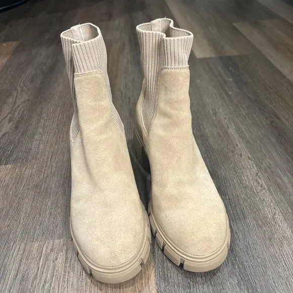 Steve Madden Hutch Boots Women US 8 Euro‎ 39 Tan Suede Platform Chelsea