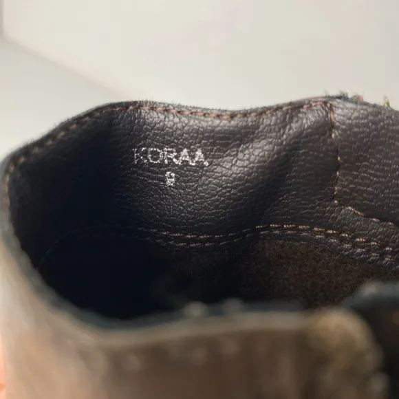 STEVE MADDEN Koraa Leather Zipper Heel Lug Boots