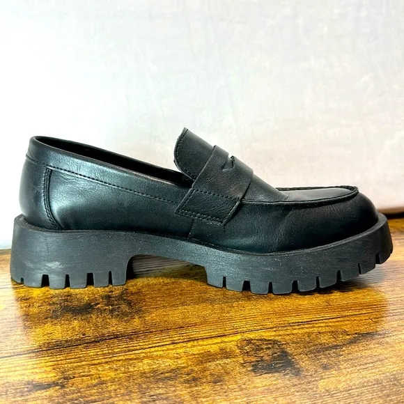 Steve Madden Lolo Lug Sole Penny Loafers – Black Slip-On,Dark Academia, Size 8.5
