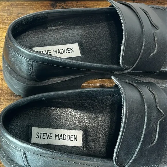 Steve Madden Lolo Lug Sole Penny Loafers – Black Slip-On,Dark Academia, Size 8.5