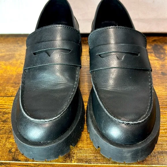 Steve Madden Lolo Lug Sole Penny Loafers – Black Slip-On,Dark Academia, Size 8.5