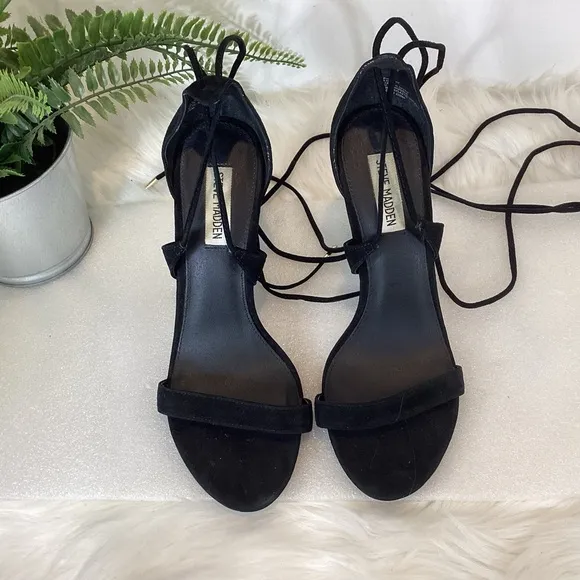 STEVE MADDEN PRESIDNT SUEDE  LEG WRAP STILETTOS BLACK HEELS SZ 8.5