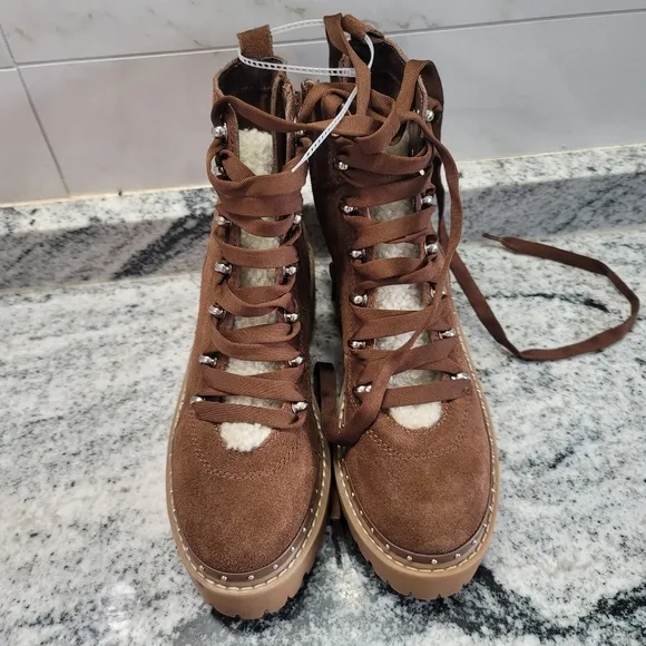 STEVE MADDEN RAINER LACE FRONT CHUNKY BOOTS IN SAND SUEDE