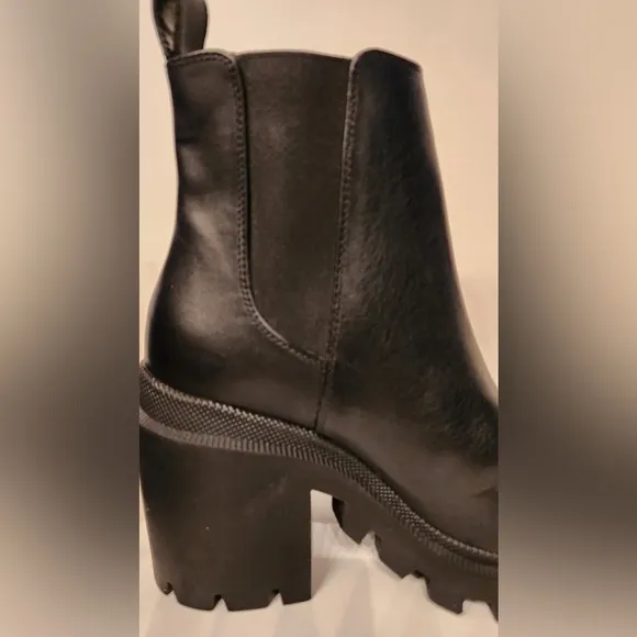 Steve Madden Roxie Boots Women’s Black Size 9 &amp; 9.5