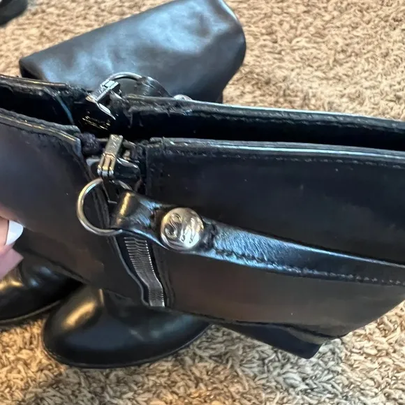 Stuart Weitzman black leather pull on zip mid calf boots size 6.5