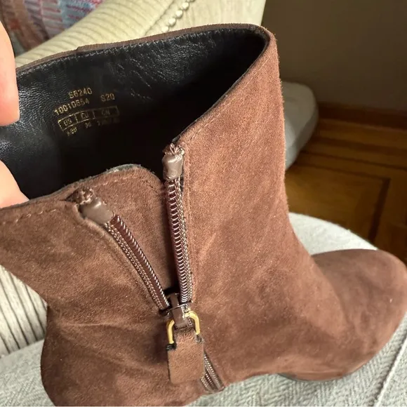 Stuart Weitzman Brown Heeled Boots Suede