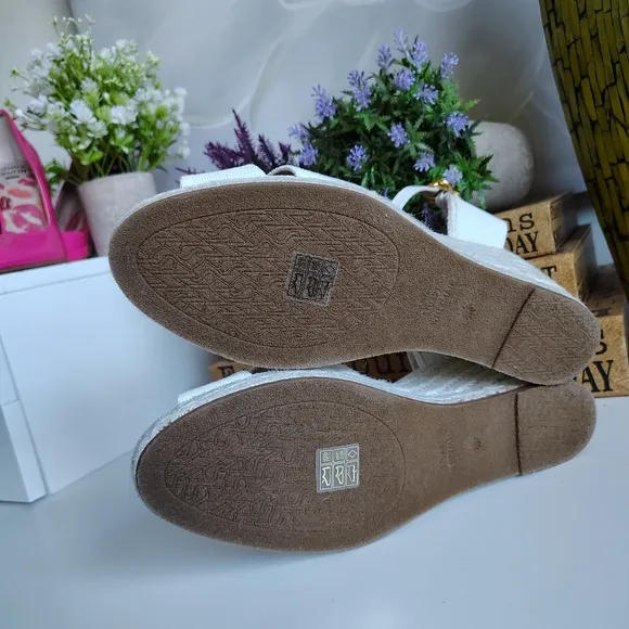STUART WEITZMAN Mirela Canvas Wedge Espadrilles In White