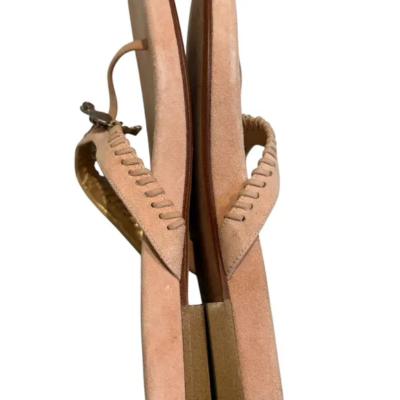 STUART WEITZMAN Pink Suede Thong Charm, Sz 8