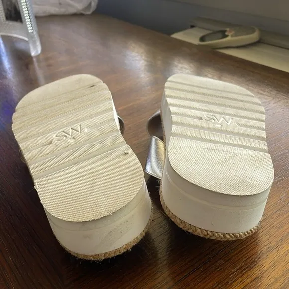 Stuart Weitzman Roza Lift Leather Silver Slide Sandals Size 6B