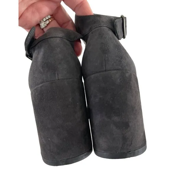Stuart Weitzman Soho Gal Gray Suede Leather Ankle Strap Block Heel Sandals 5.5 M