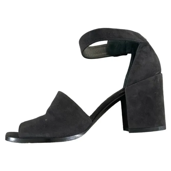 Stuart Weitzman Soho Gal Gray Suede Leather Ankle Strap Block Heel Sandals 5.5 M