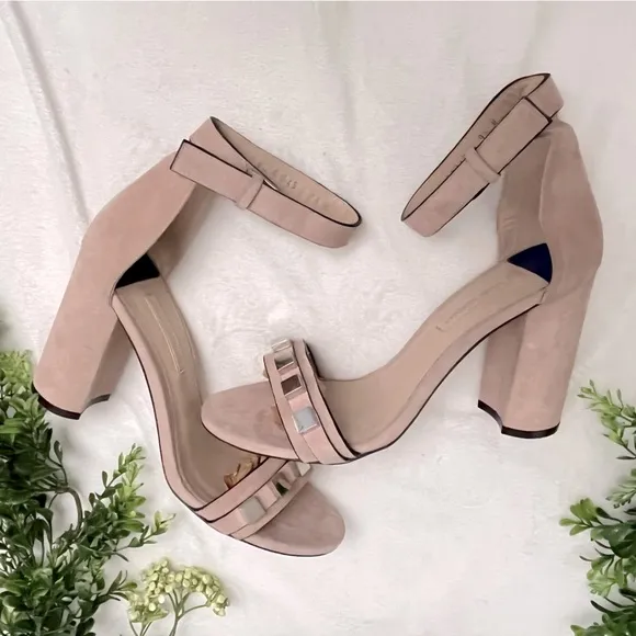 Stuart Weitzman  Suede Studded Accent  Desert Rose Nude Block Heel Sandals 9.5