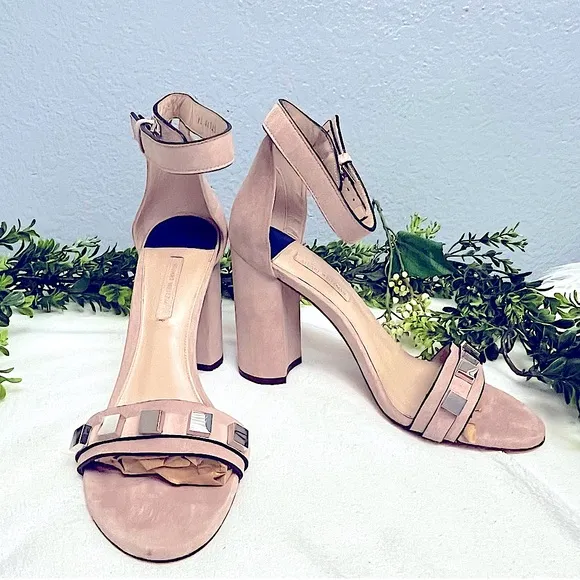 Stuart Weitzman  Suede Studded Accent  Desert Rose Nude Block Heel Sandals 9.5