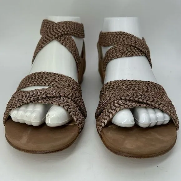 Stuart Weitzman Womans Bounceraf Braided Sandals 7 shoes brown strappy flats