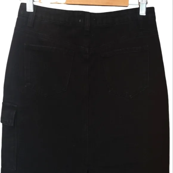 Superdown Revolve Nicolette Cargo Denim Midi Skirt Black NWT Size Small