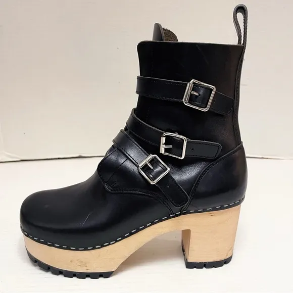 Swedish Hasbeens Buckle Leather Clog Boots in Black