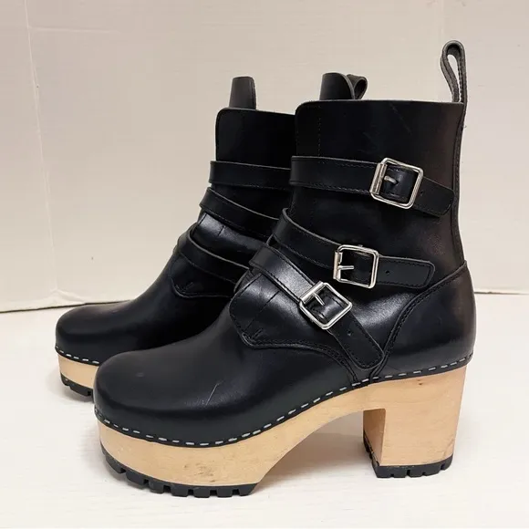 Swedish Hasbeens Buckle Leather Clog Boots in Black