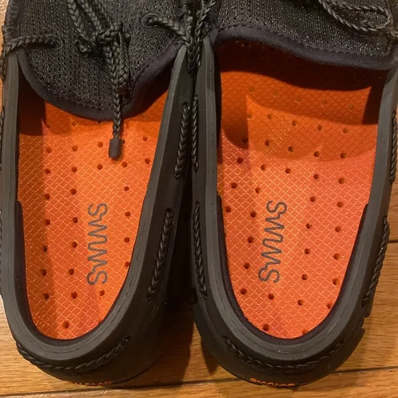 SWIMS Men’s Penny Loafers Sz 8.5.  NWOB