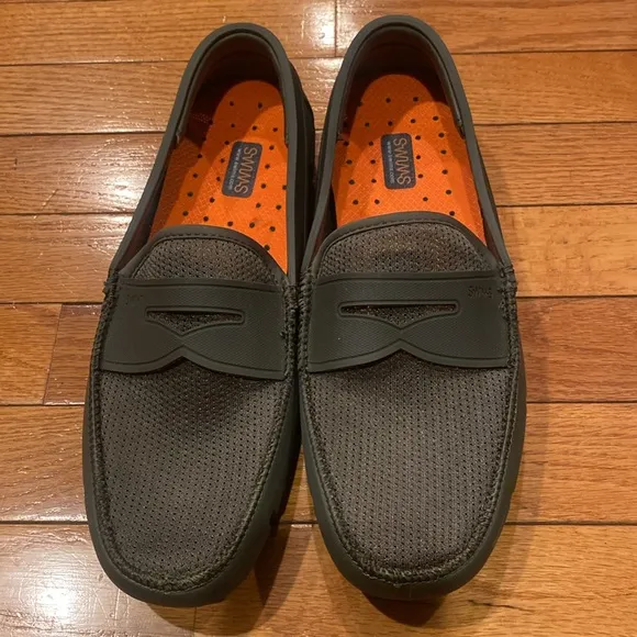 SWIMS Men’s Penny Loafers Sz 8.5.  NWOB