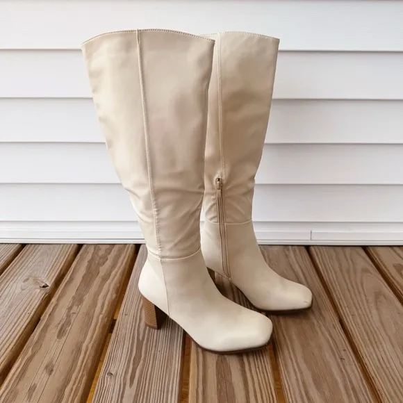 Sz 8 Coutgo Knee High Faux Suede Chunky Heel Square Toe Boots In Cream GUC