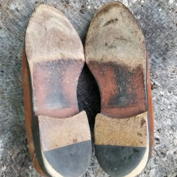 Sz 9.5  Penny Loafers by Johnston and Murphy