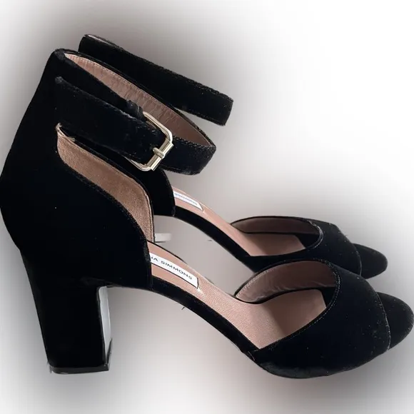 TABITHA SIMMONSNew in box Suede Open Toed Sandals