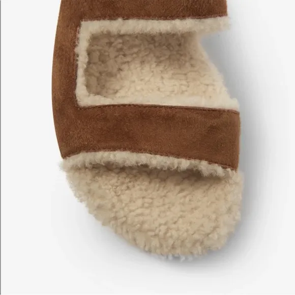 Tamara Mellon Roam shearing sandals size 7.5