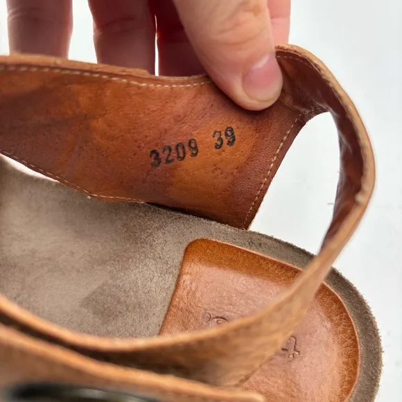 Taos Women’s 39 Brown Tan Leather Carousel 3 Wedge Sandals