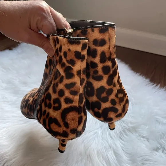 Taryn Rose Nelli Leopard Boots Size 9.5