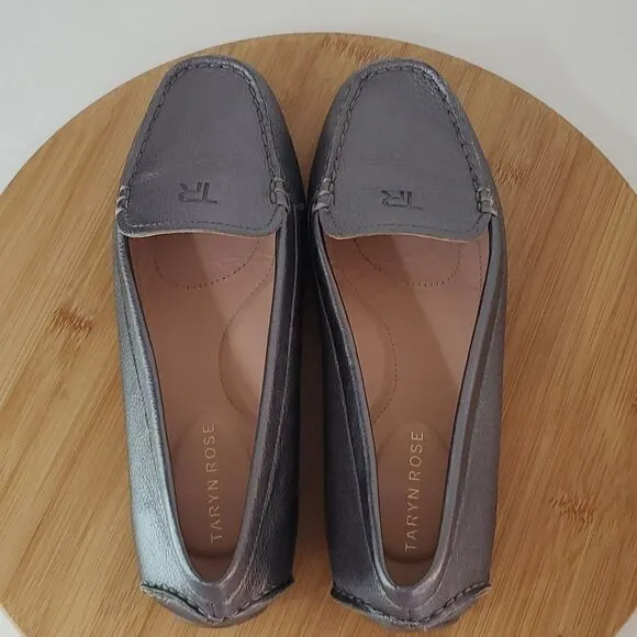 Taryn Rose Pebbled Leather Karen Driving Loafers Women's Size 7 Pewter