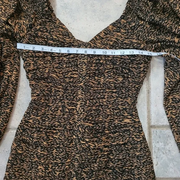 Ted Baker Bodycon Long Sleeve Smocked Animal Print Sweatheart neckline Mini Dres